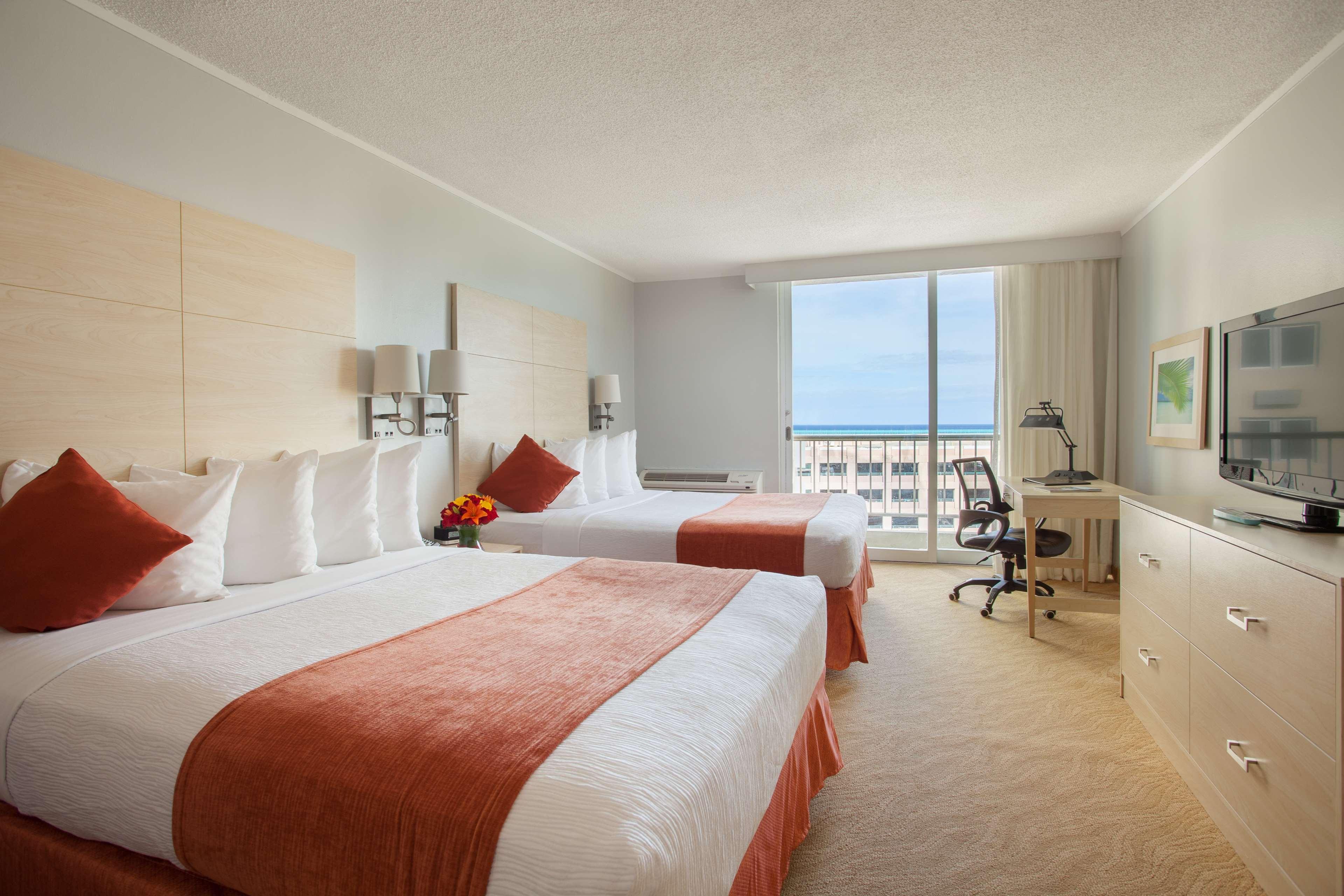 Condado Palm Inn San Juan, Tapestry Collection By Hilton Exterior photo