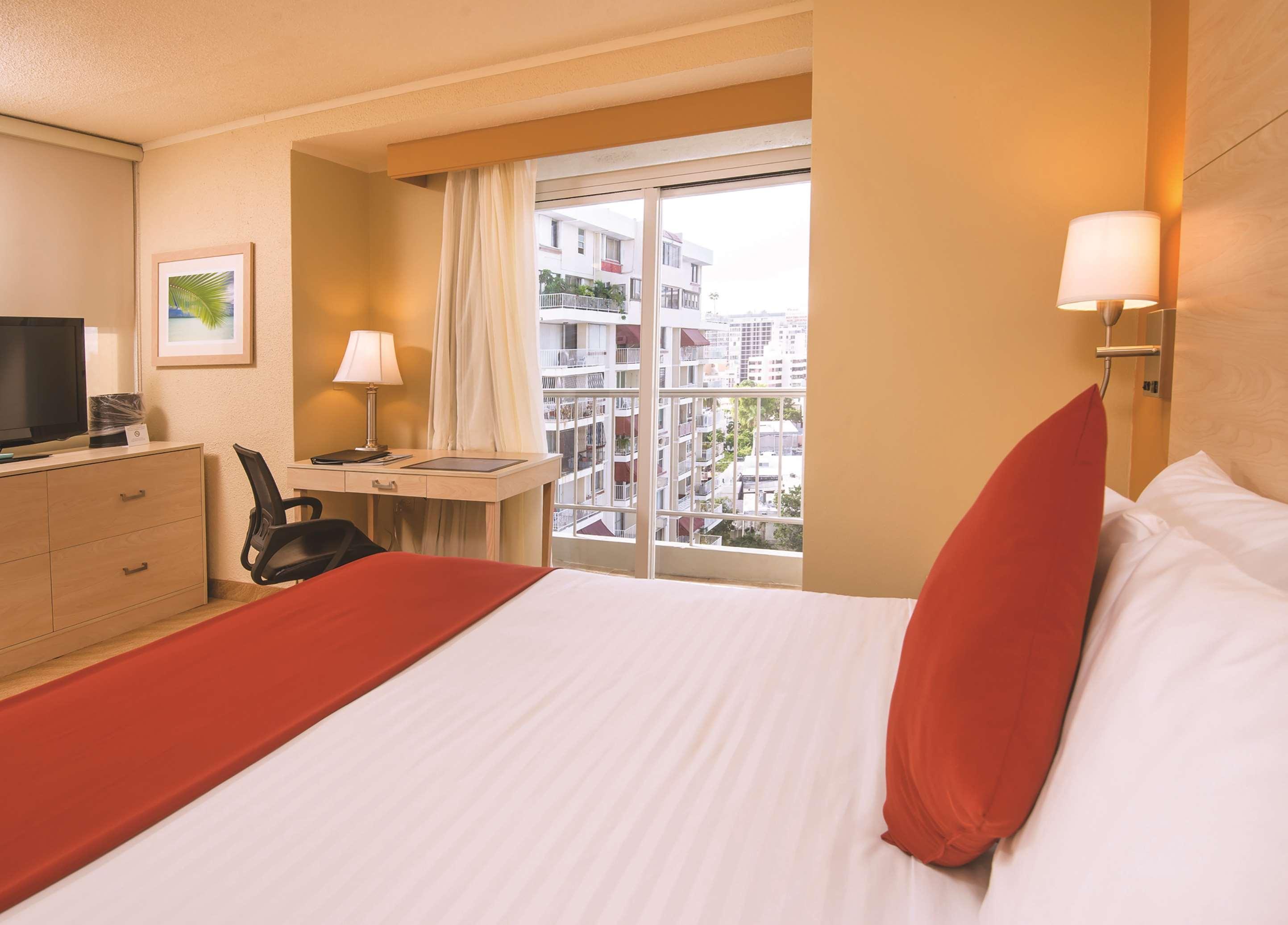 Condado Palm Inn San Juan, Tapestry Collection By Hilton Exterior photo