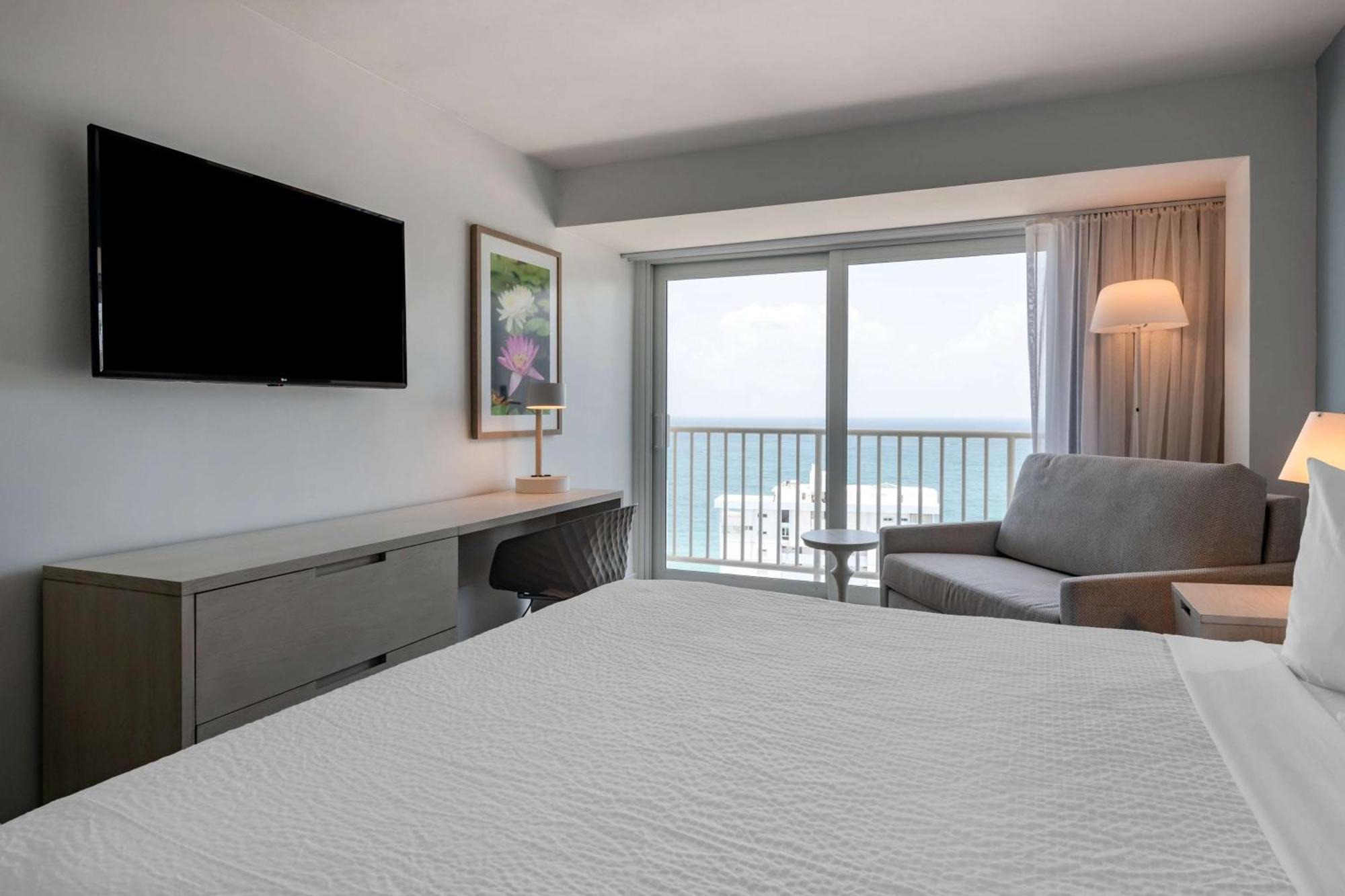 Condado Palm Inn San Juan, Tapestry Collection By Hilton Exterior photo