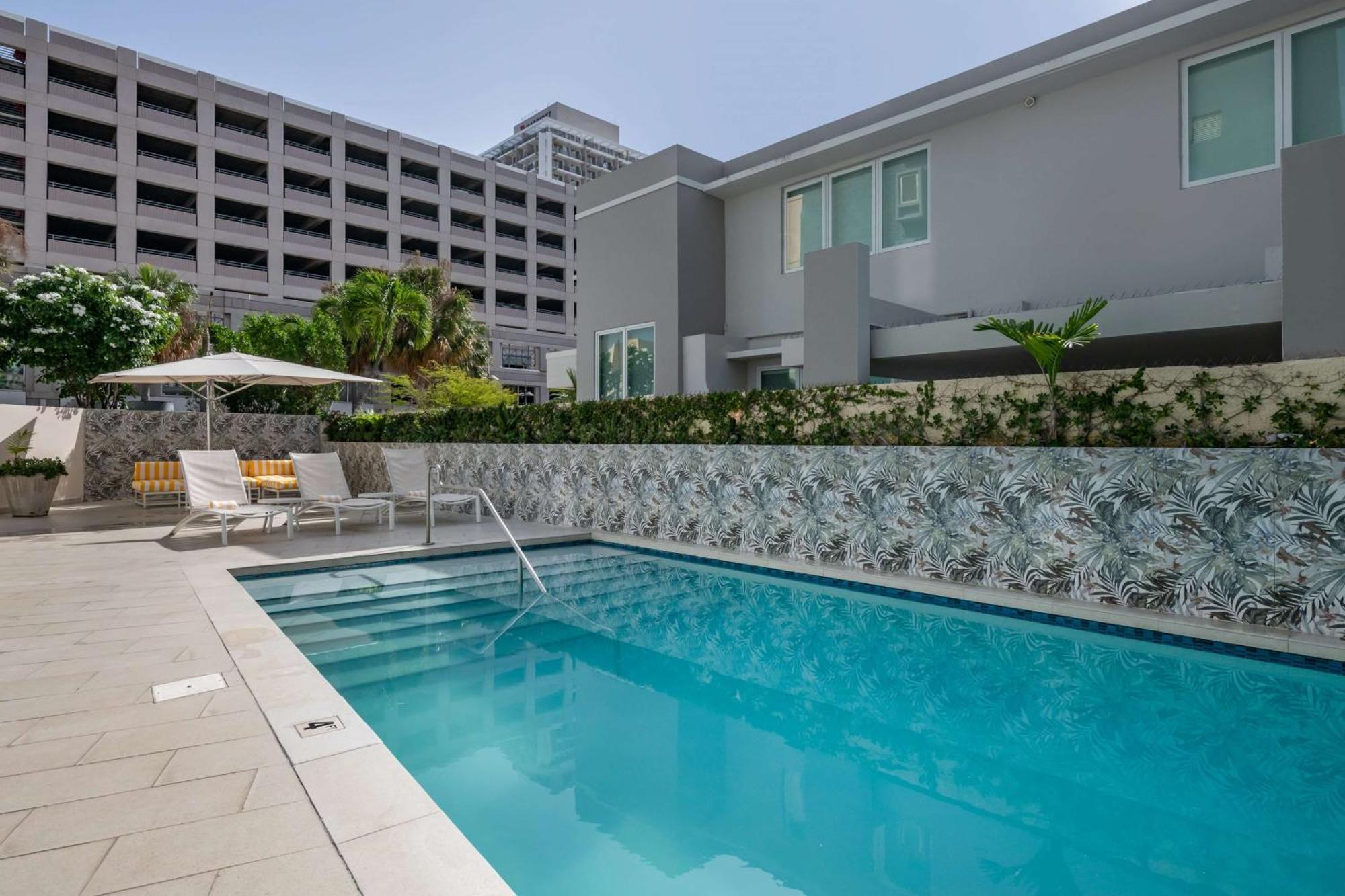 Condado Palm Inn San Juan, Tapestry Collection By Hilton Exterior photo