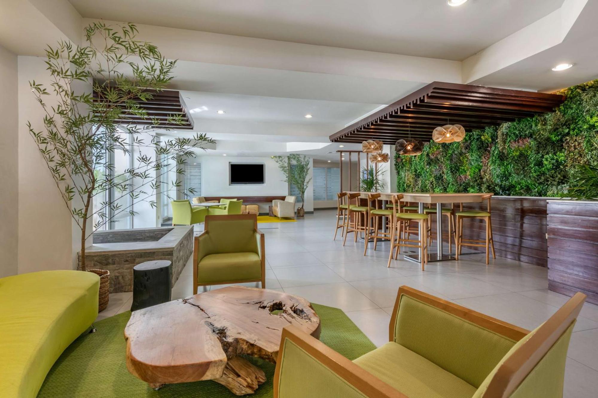 Condado Palm Inn San Juan, Tapestry Collection By Hilton Exterior photo